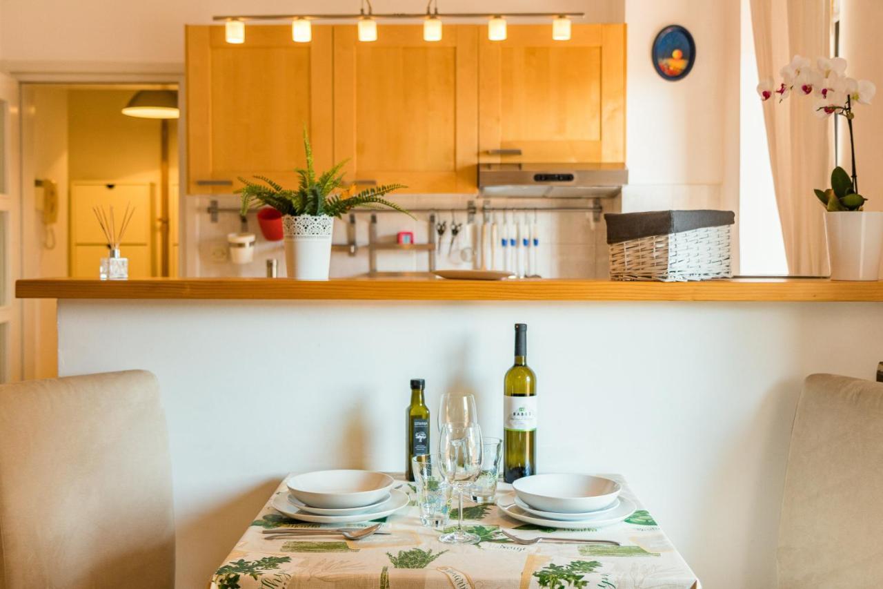 Cubo Apartment พูลา ภายนอก รูปภาพ