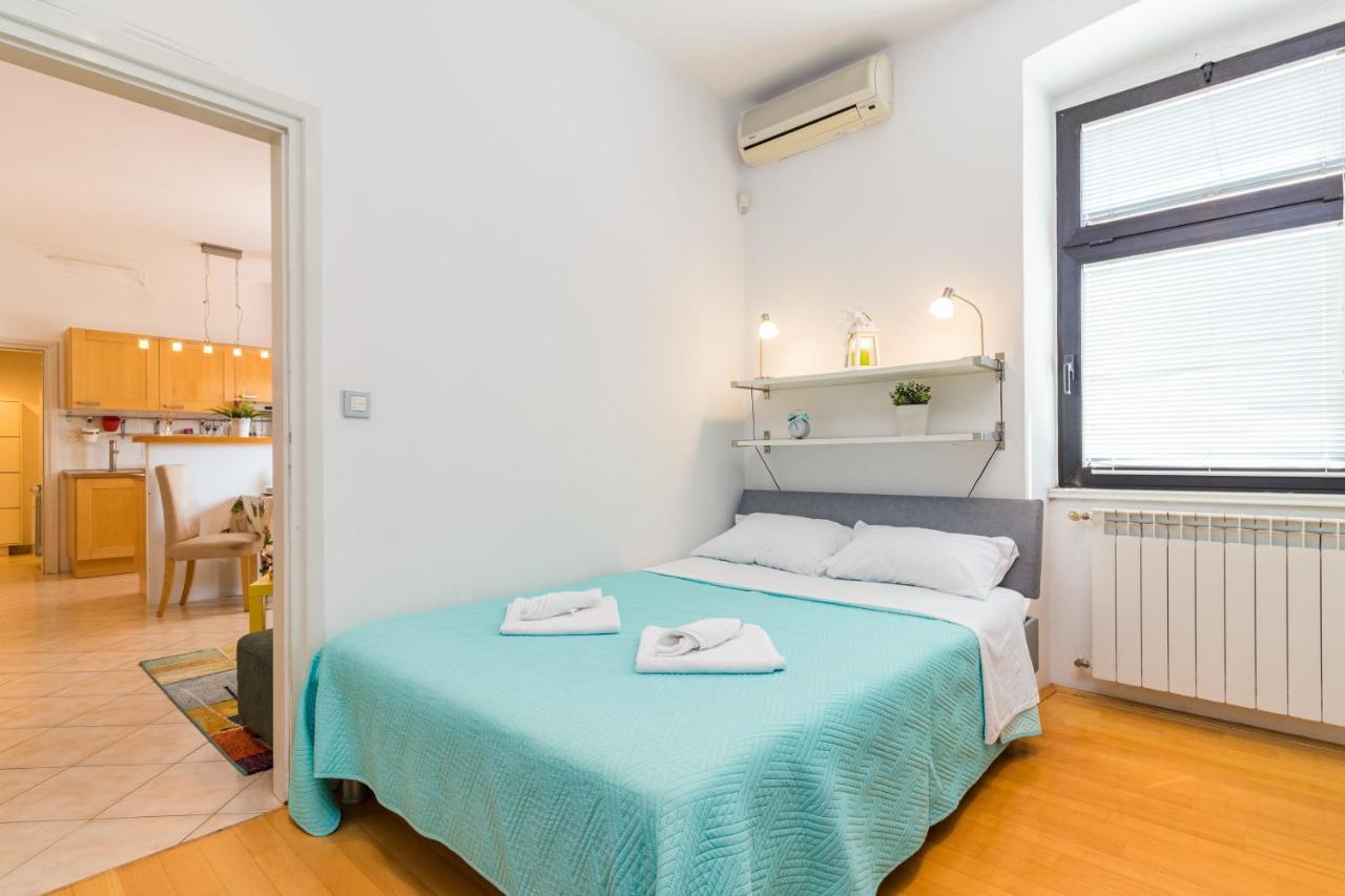 Cubo Apartment พูลา ภายนอก รูปภาพ